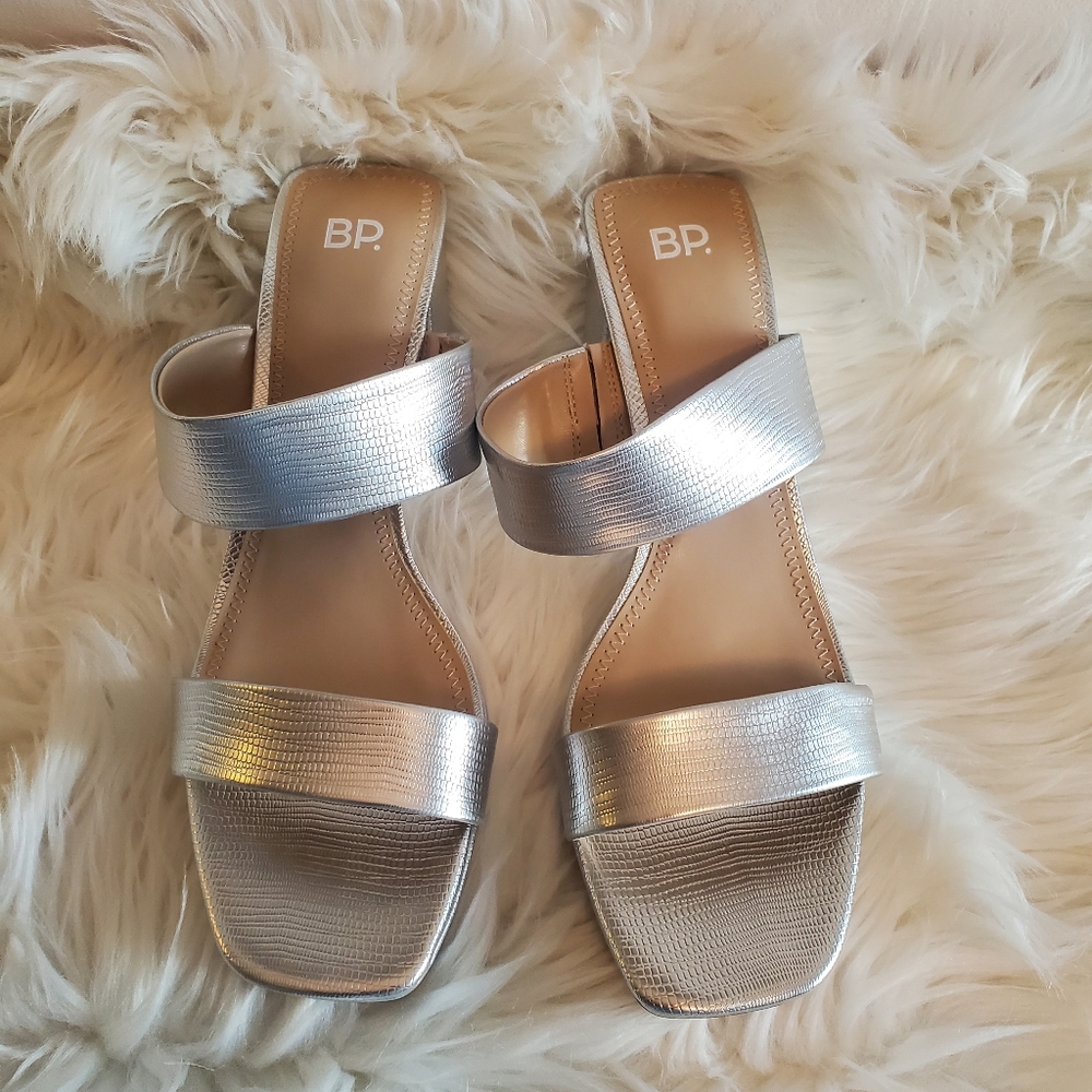 BPKARLY dual strap slippers size 12